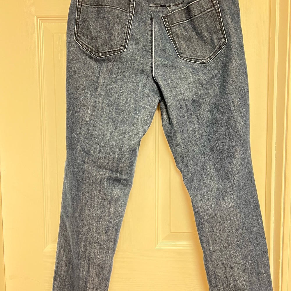 Jeans - Picture 2 of 4